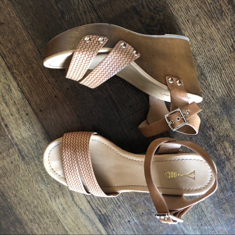Tan Wedges